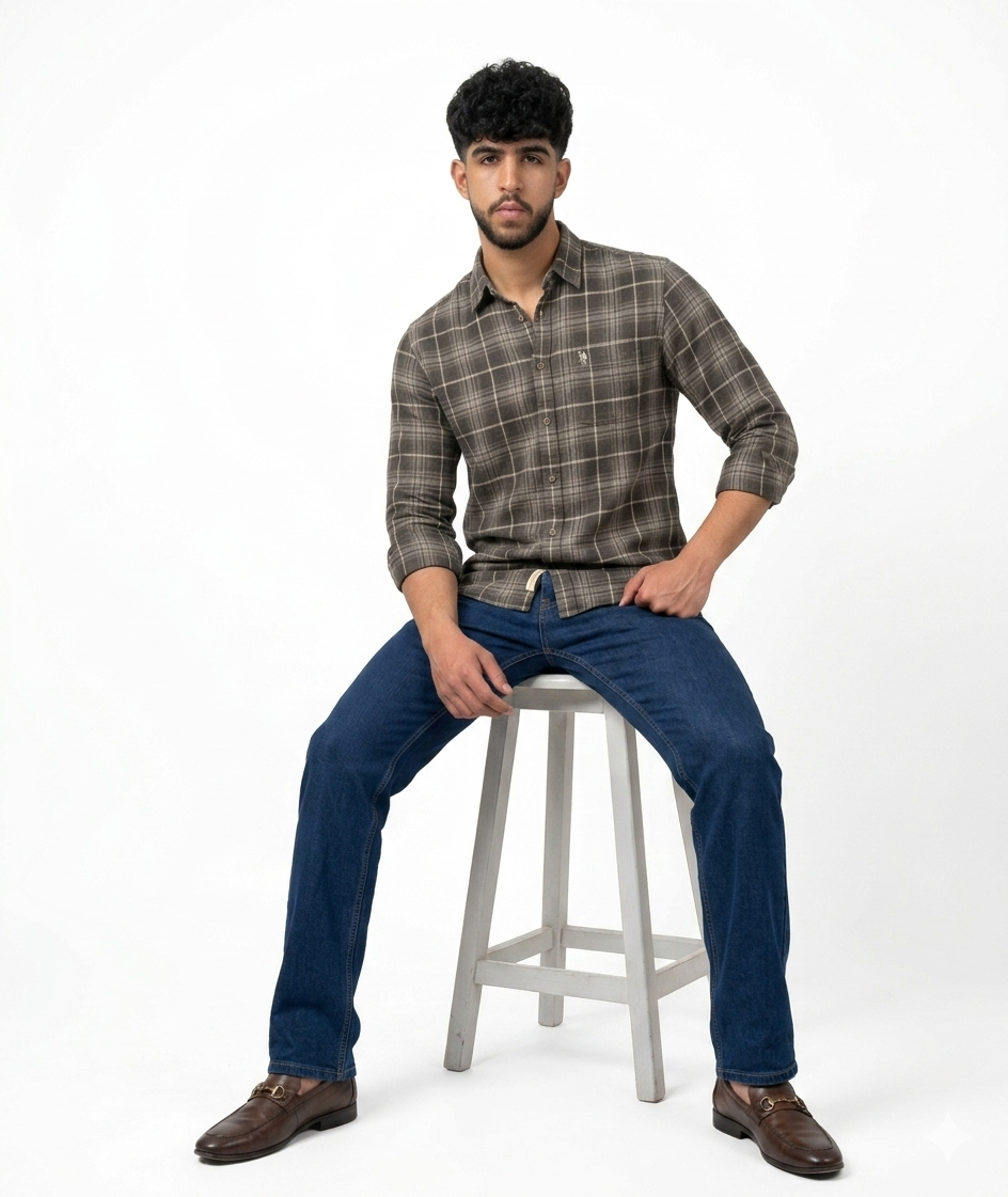 Men's Brown Plaid Casual Shirt - Image 3