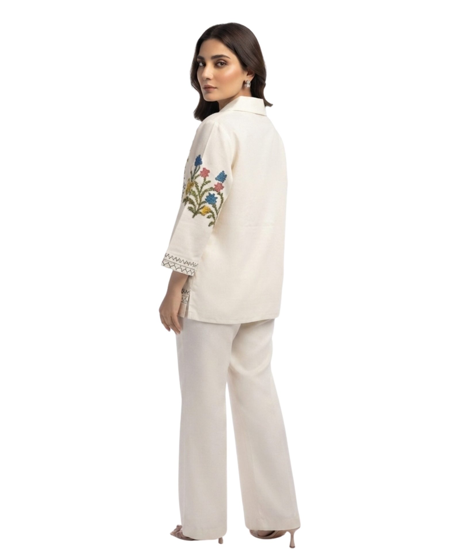 Women's Off-White Floral Embroidered Co-Ord Set - Image 3