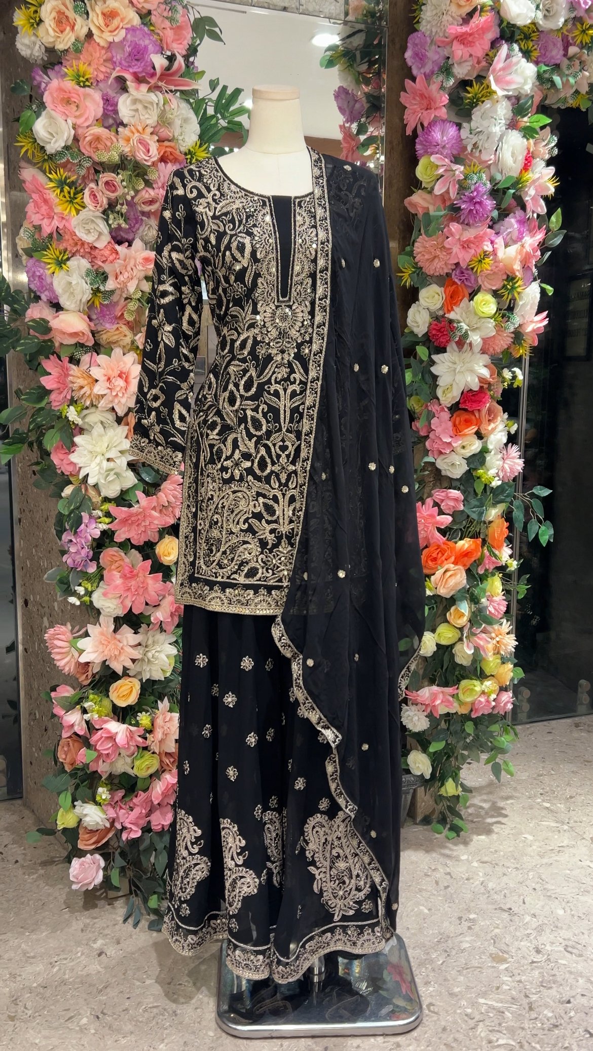 Women’s Black Embroidered Kurta Set with Wide-Leg Pants & Matching Dupatta - Image 2